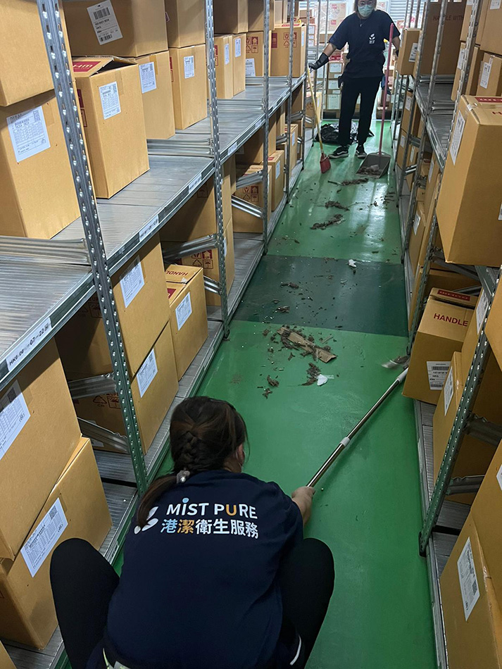 Job-Reference-工業地台起漬打蠟服務-地板清潔公司-貨倉清潔公司-地板起漬-洗地打臘-HK-Cleaning-Service-Floor-deep-cleaning
